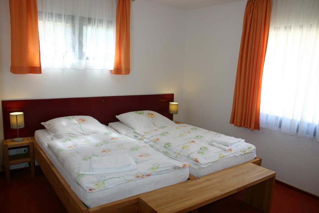 Haus Am Eberbach Ξενοδοχείο Stadtoldendorf Δωμάτιο φωτογραφία